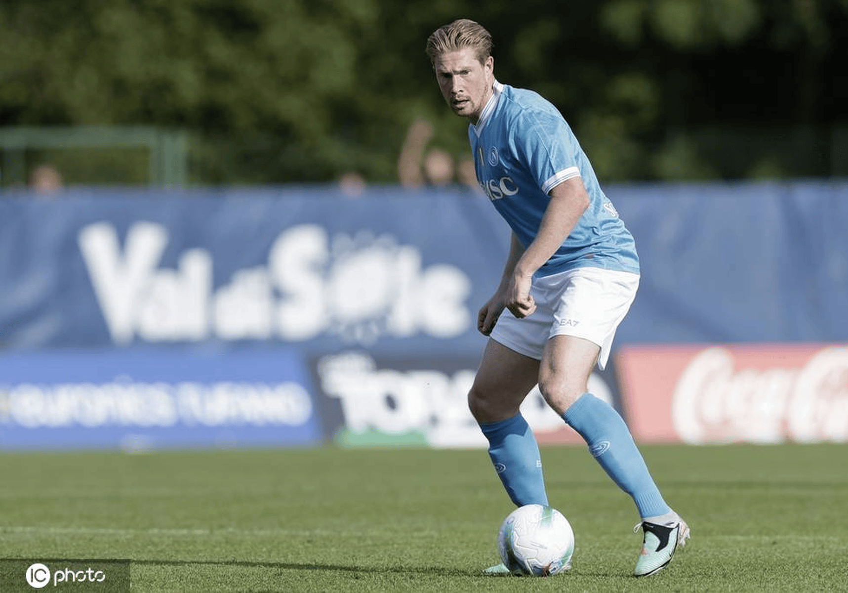 关于离谱！那不勒斯清晨复出首秀巴塞罗那队长鼓劲备战欧联，今夜广厦男篮伤情更新的信息金年会APP